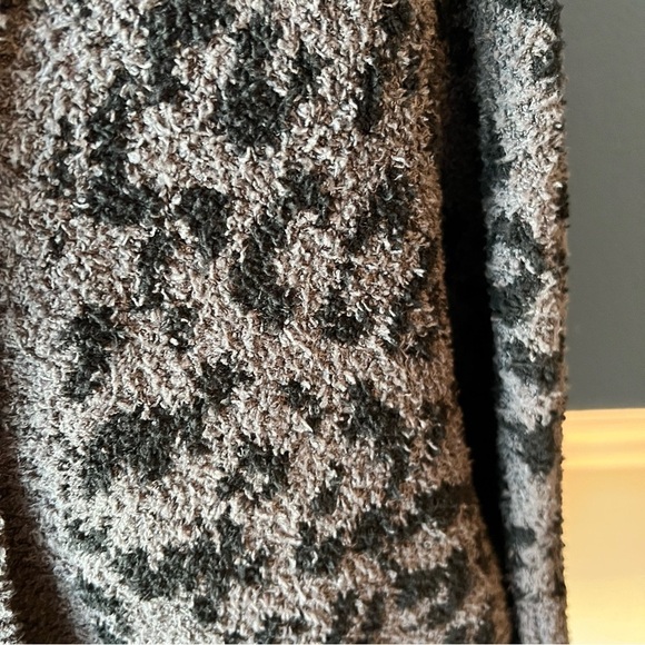 NWOT Sweet Lovely by Jen Cozy Gray Knit Sweater Size S/M - Picture 3 of 8